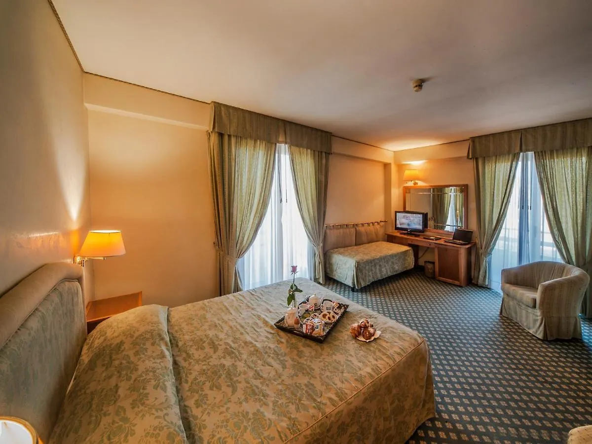 Hotel Valdarno Montevarchi 4*,